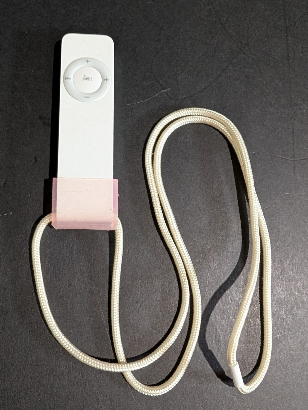 Apple iPod Shuffle 1st Generation Model A1112 Tested And Works 512 MB